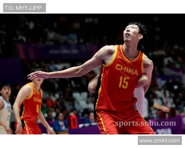 亚运男篮红队激战菲律宾队全力争胜展现团队实力与拼搏精神